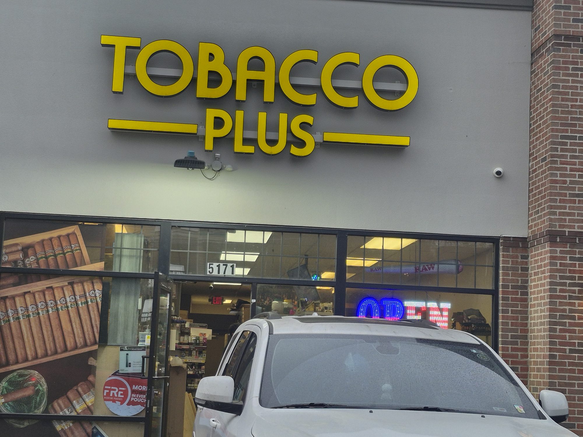 Channel letters on storefront